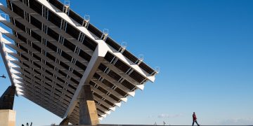 barcelona-forum-solar-arrays